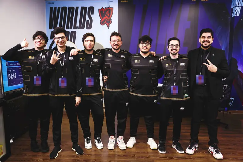 Worlds: INTZ vence Team Liquid e se mantem viva no mundial