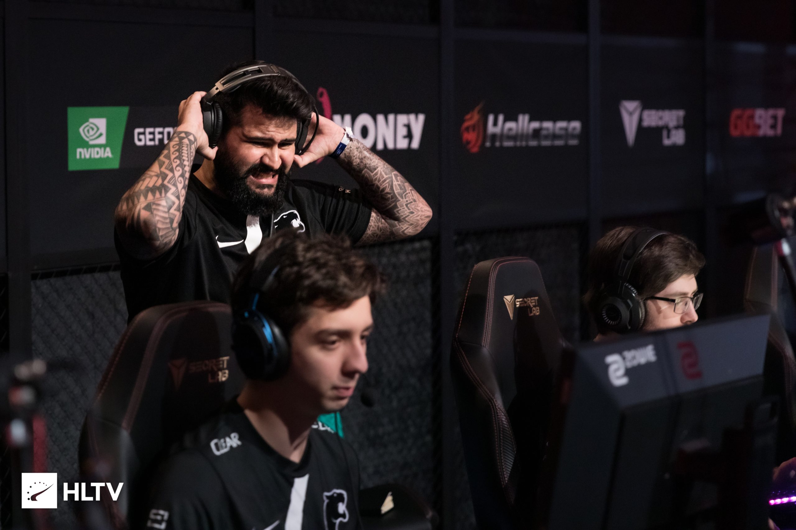 CS:GO: Guerri é acusado de explorar o bug da visão dos treinadores