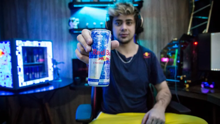LoL: Red Bull lança novas latas personalizadas com campeões de League of Legends