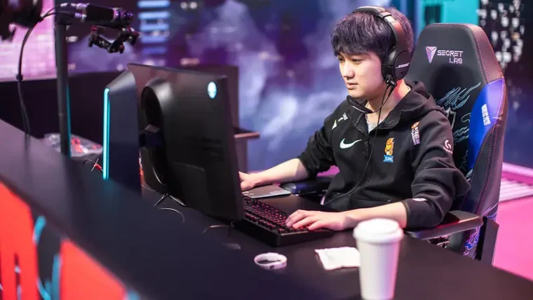 Worlds: Suning vira sobre JDG e vai para as semifinais