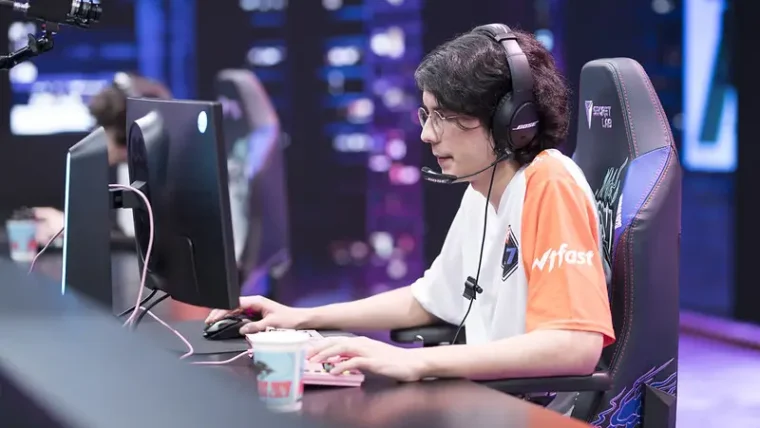 LoL: FlyQuest oficializa a contratação de Josedeodo