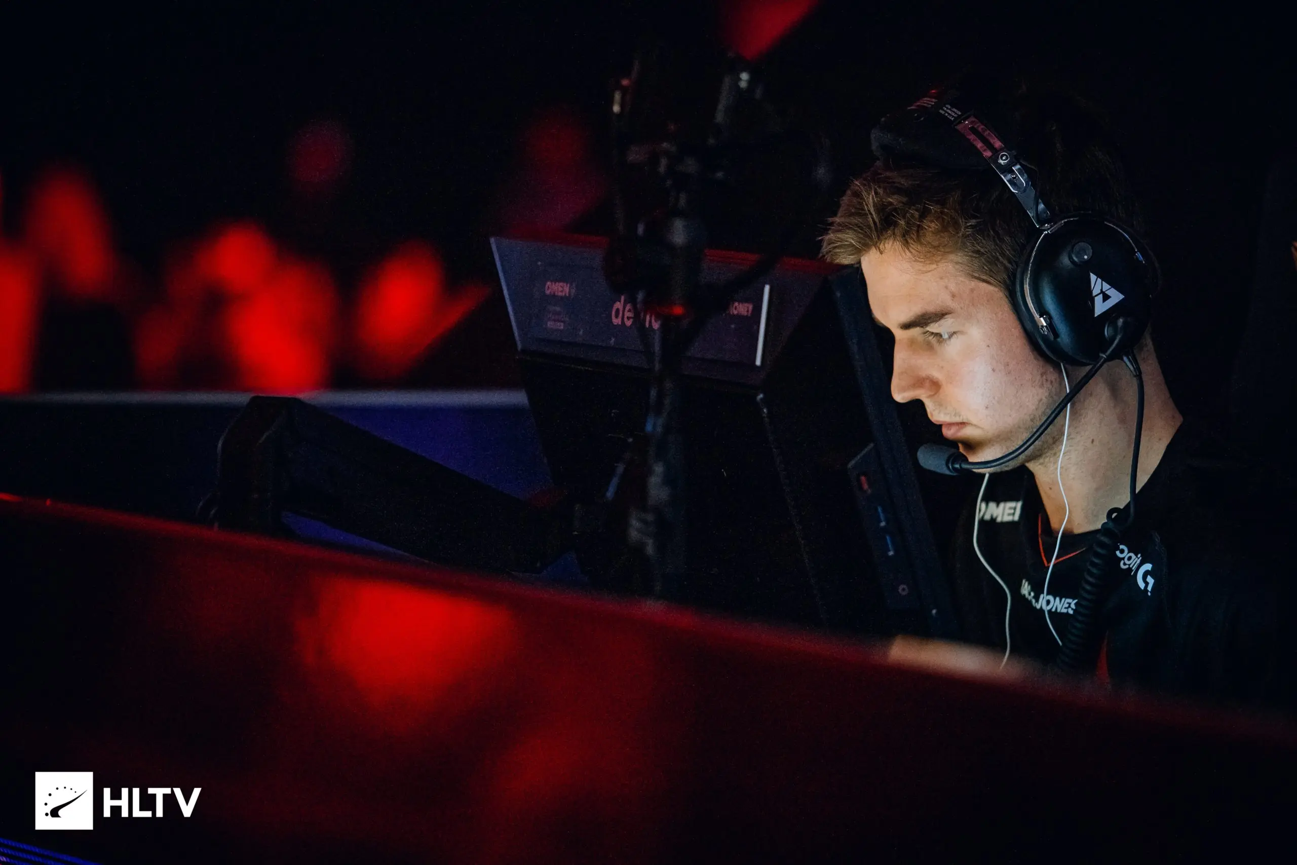 BLAST Fall Series 2020: Astralis vira sobre G2 e confirma sua classificação para a Fall Finals