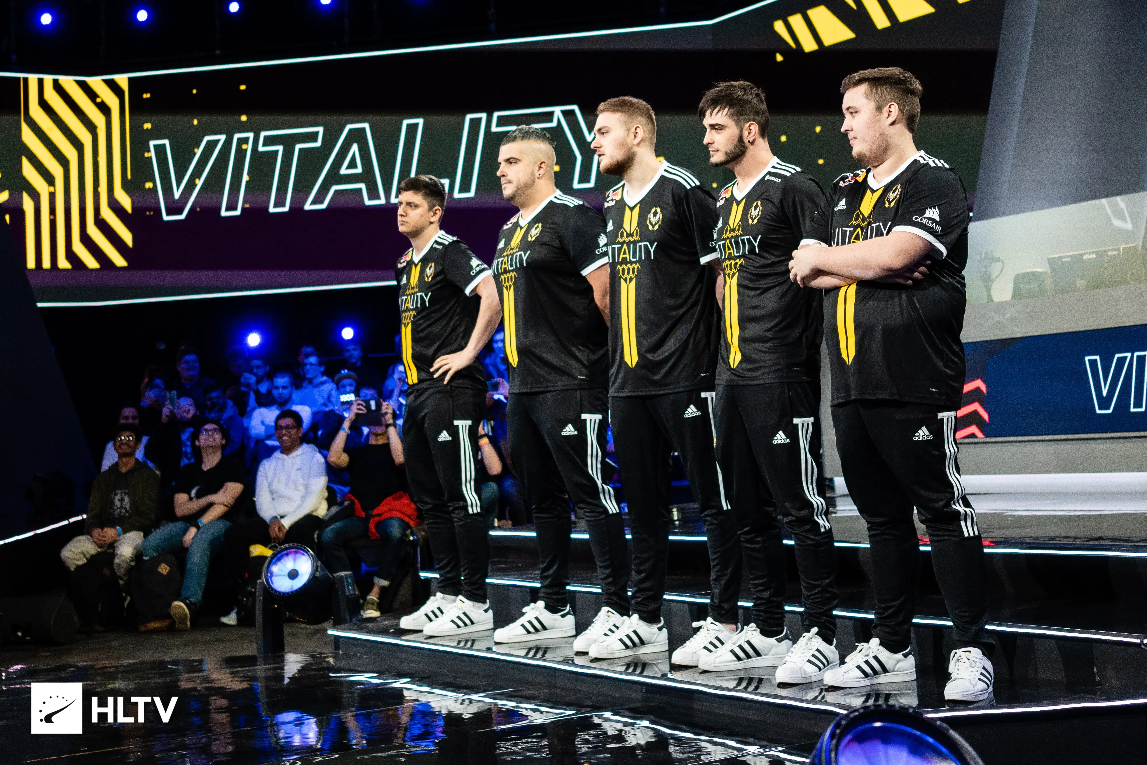 BLAST Fall Finals: Team Vitality não dá chances para a Astralis e é campeã