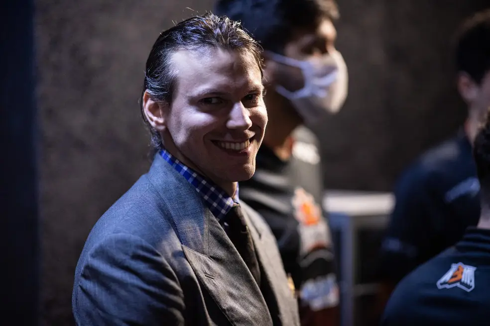 LoL: Flamengo anuncia a contratação de Abaxial