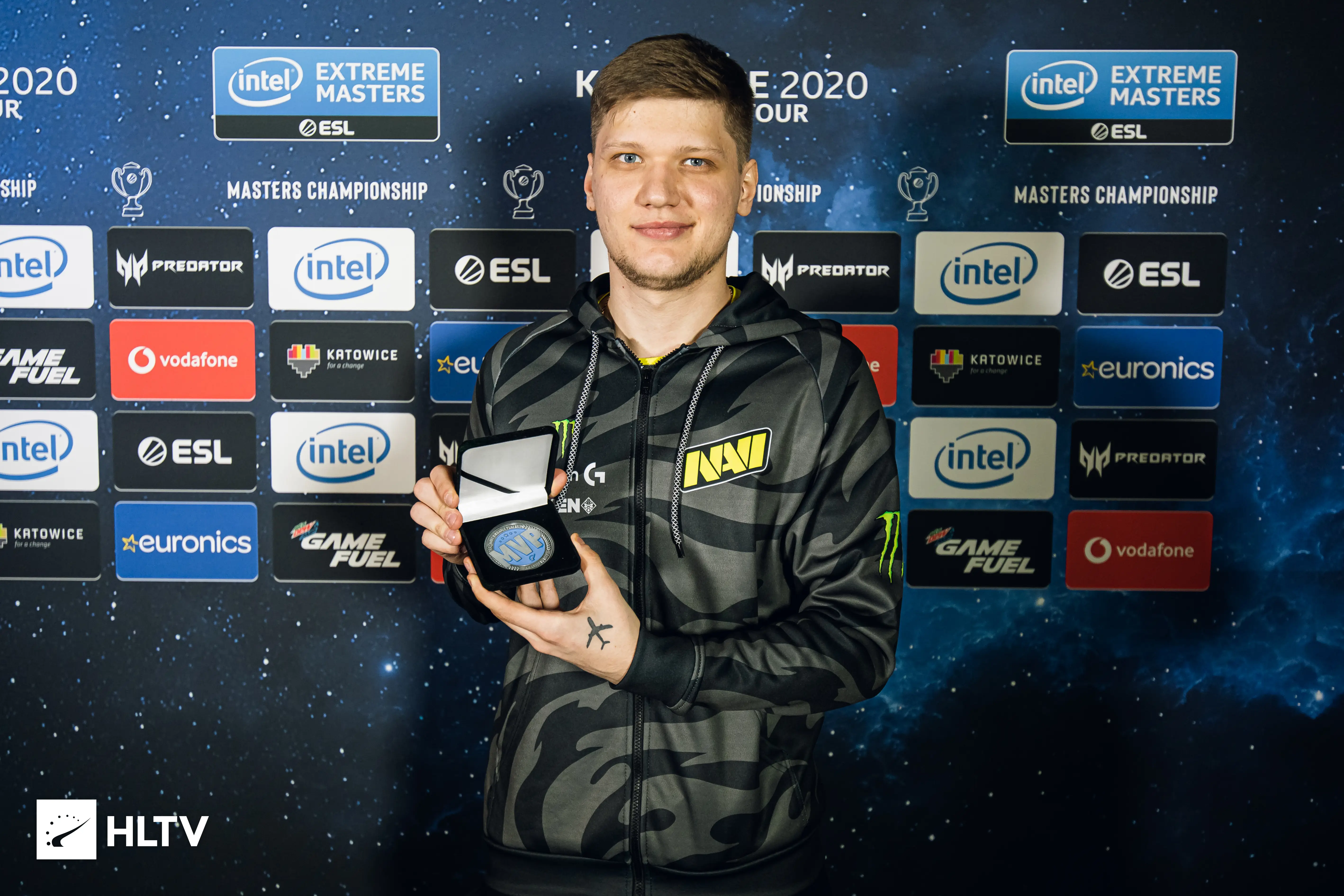 CS:GO: s1mple e electronic renovam com a Na`Vi por mais dois anos