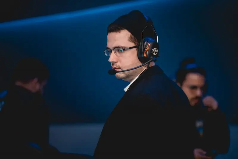 LoL: Caster e ex-treinador, MiT é acusado de abuso sexual