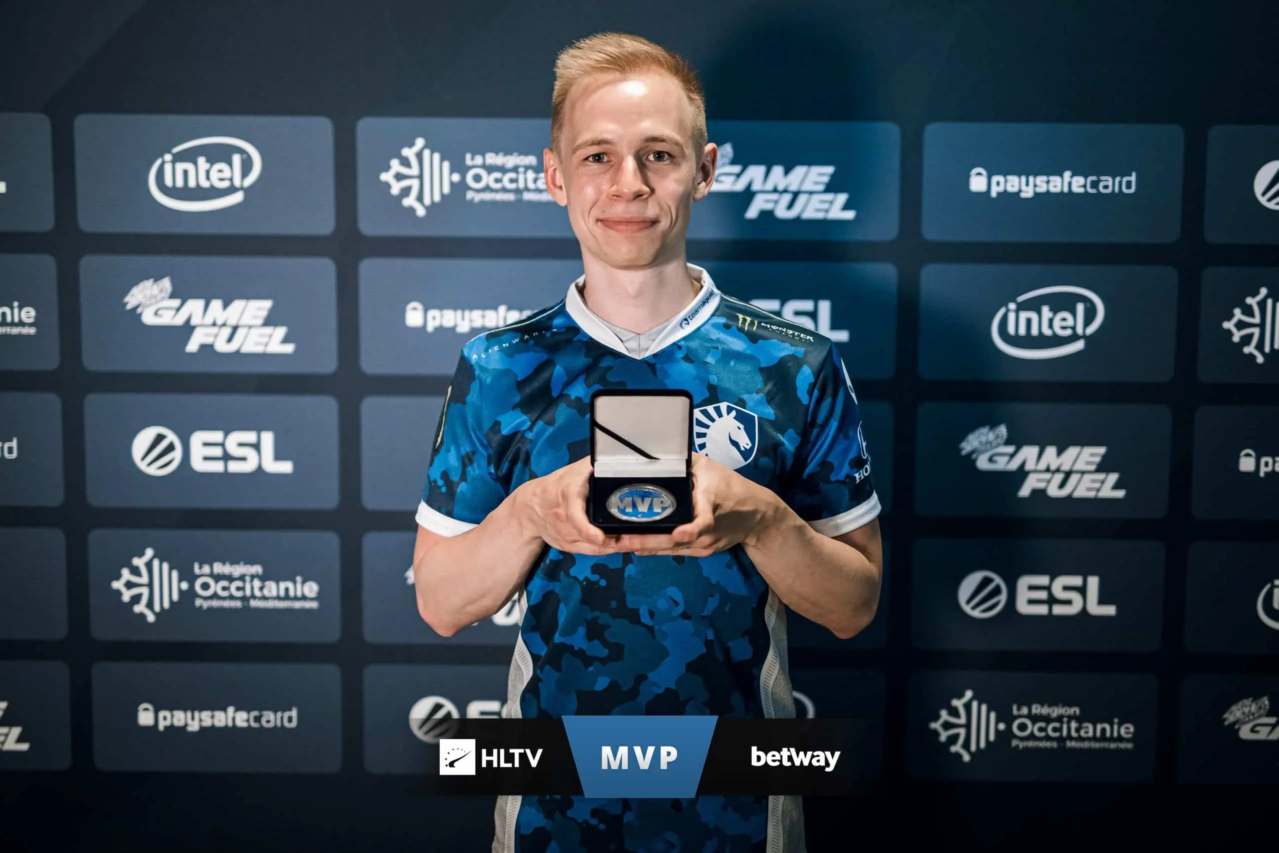 CS:GO: ELiGE é o 8º melhor jogador do mundo de 2020