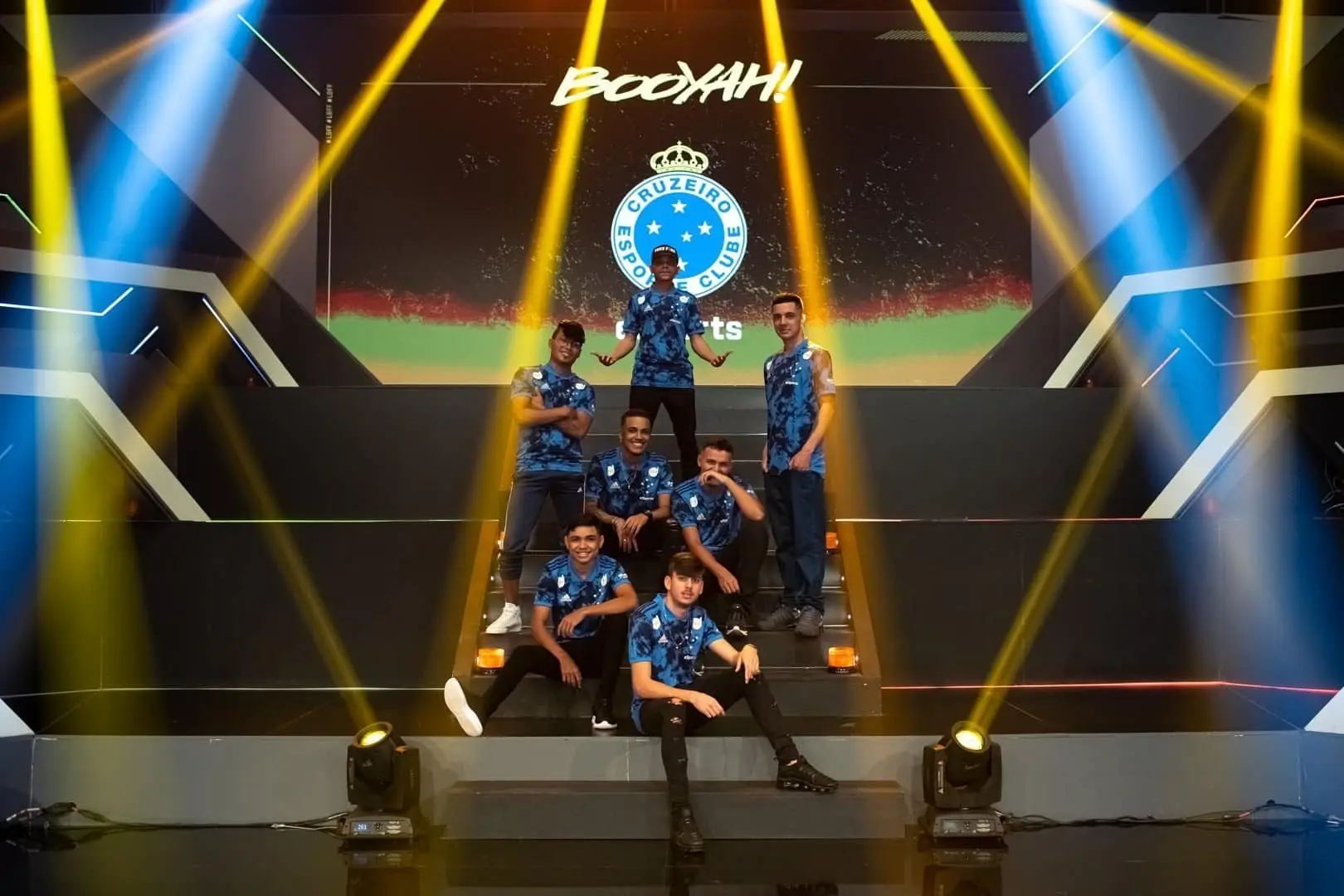 LBFF: Cruzeiro Conquista 2 BOOYAHS! 1 LBFF: CRUZEIRO