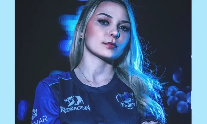 Leticia "Miss" Porto