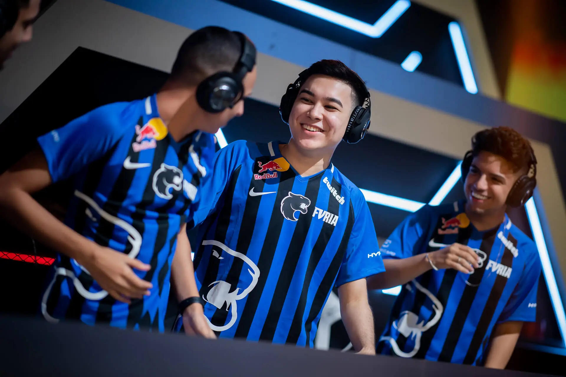Memgod renova com FURIA