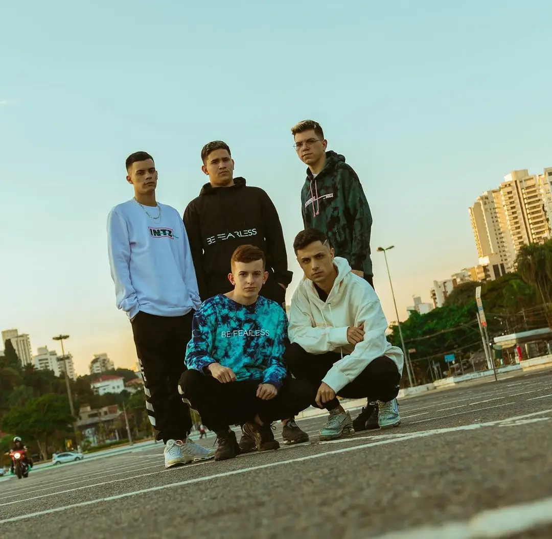 nova line-up da INTZ
