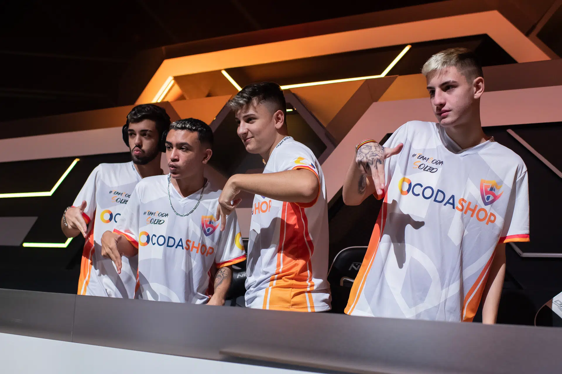 Team CodaSolid alcança liderança silenciosamente e desbanca LOUD e Fluxo na LBFF 6