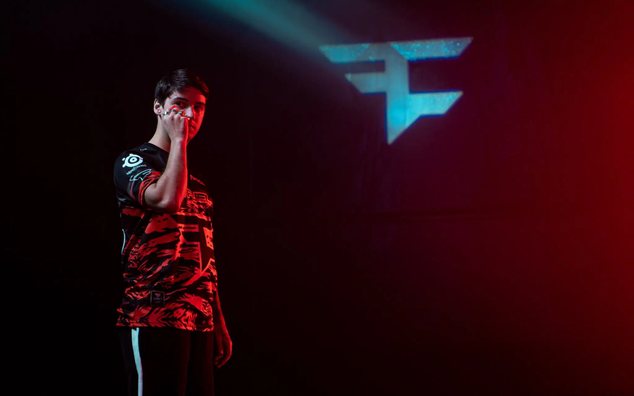 Faze garante vitória sobre a Liquid