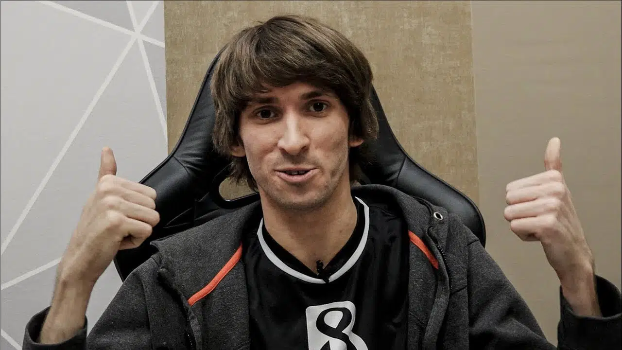 B8, reformula a escalação do Dota 2 antes da temporada 2022 DPC