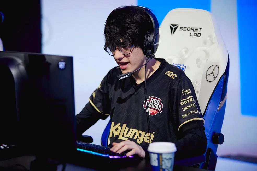 CBLOL: RED Canids vence jogo apertado contra LOUD