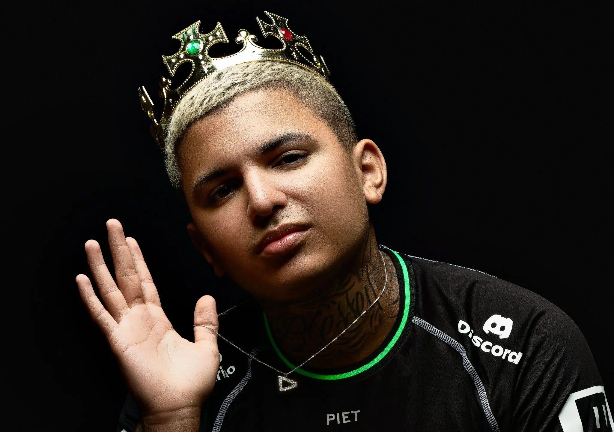 FF: Eltin deixa a LOUD