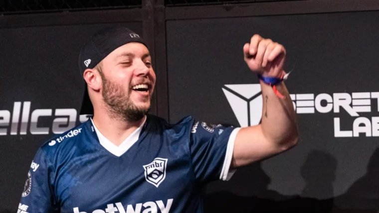 CS:GO: zews é internado em hospital após infarto