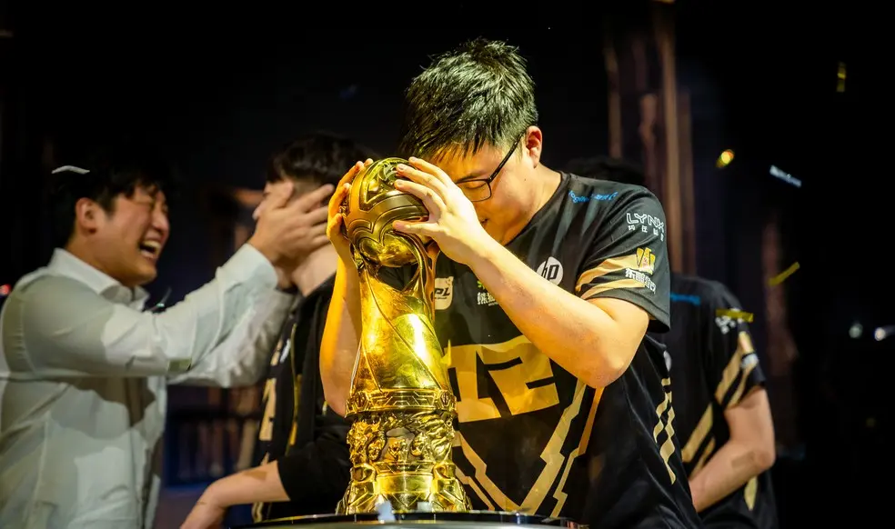 LoL: Organização histórica se despede do cenário; Saiba mais