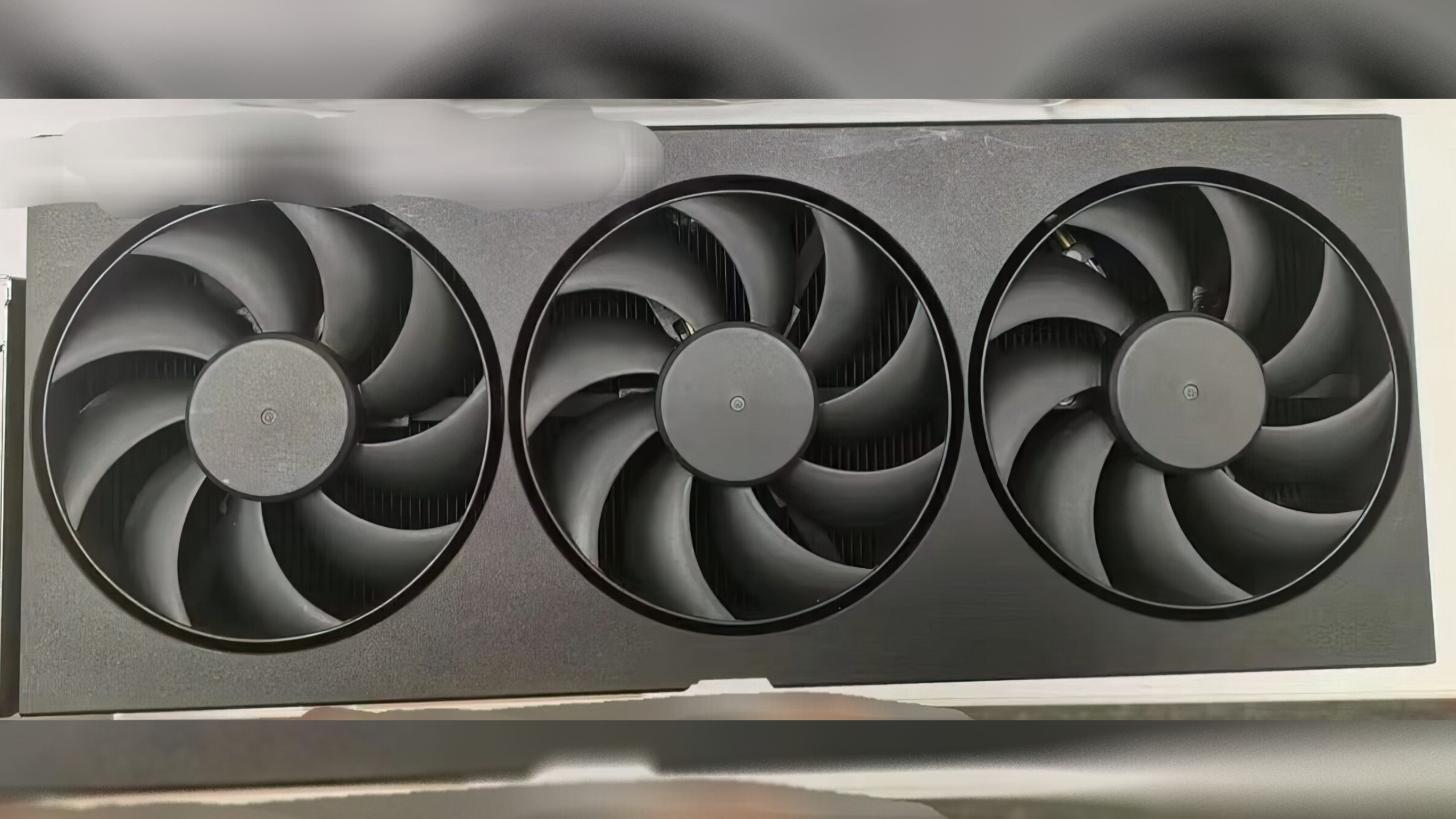 Vaza imagem da NVIDIA GeForce RTX 4090 Ti