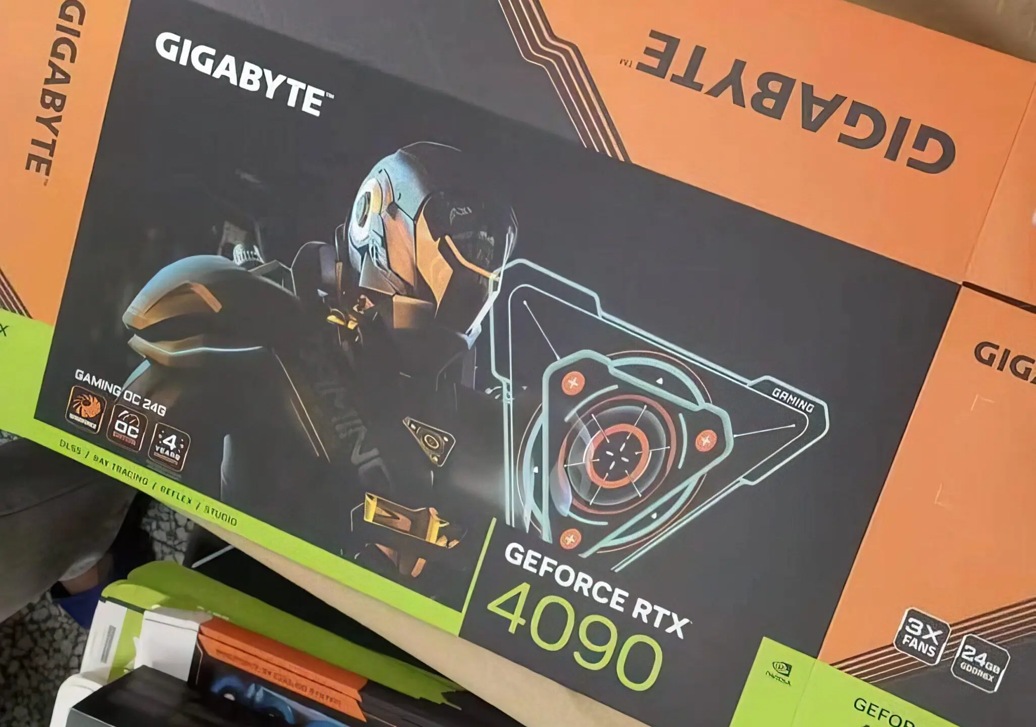 Suposta RTX 4090 Gaming OC da Gigabyte tem fotos vazadas
