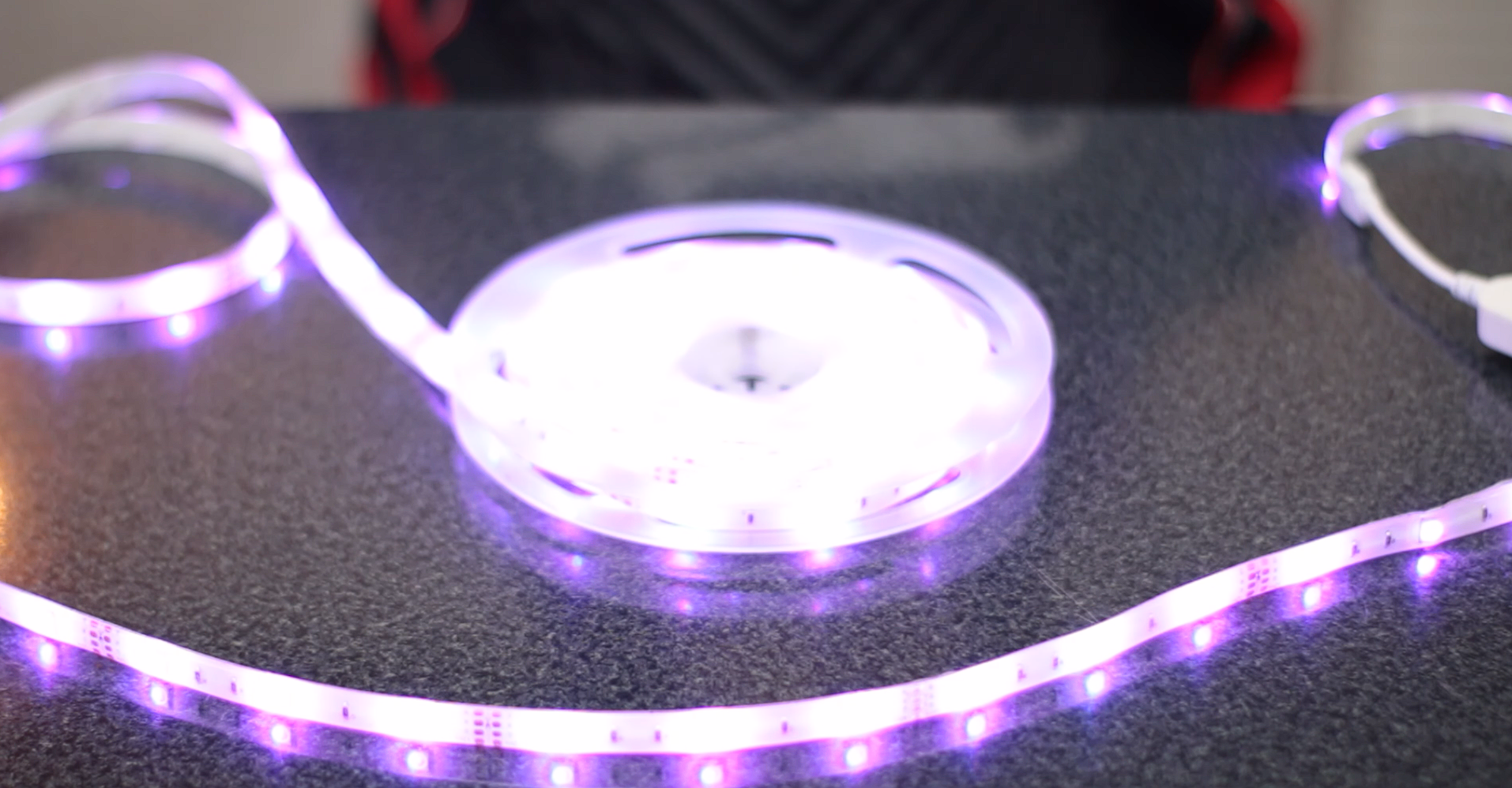 Conheça a fita de LED com RGB Smart Zinnia Cetus