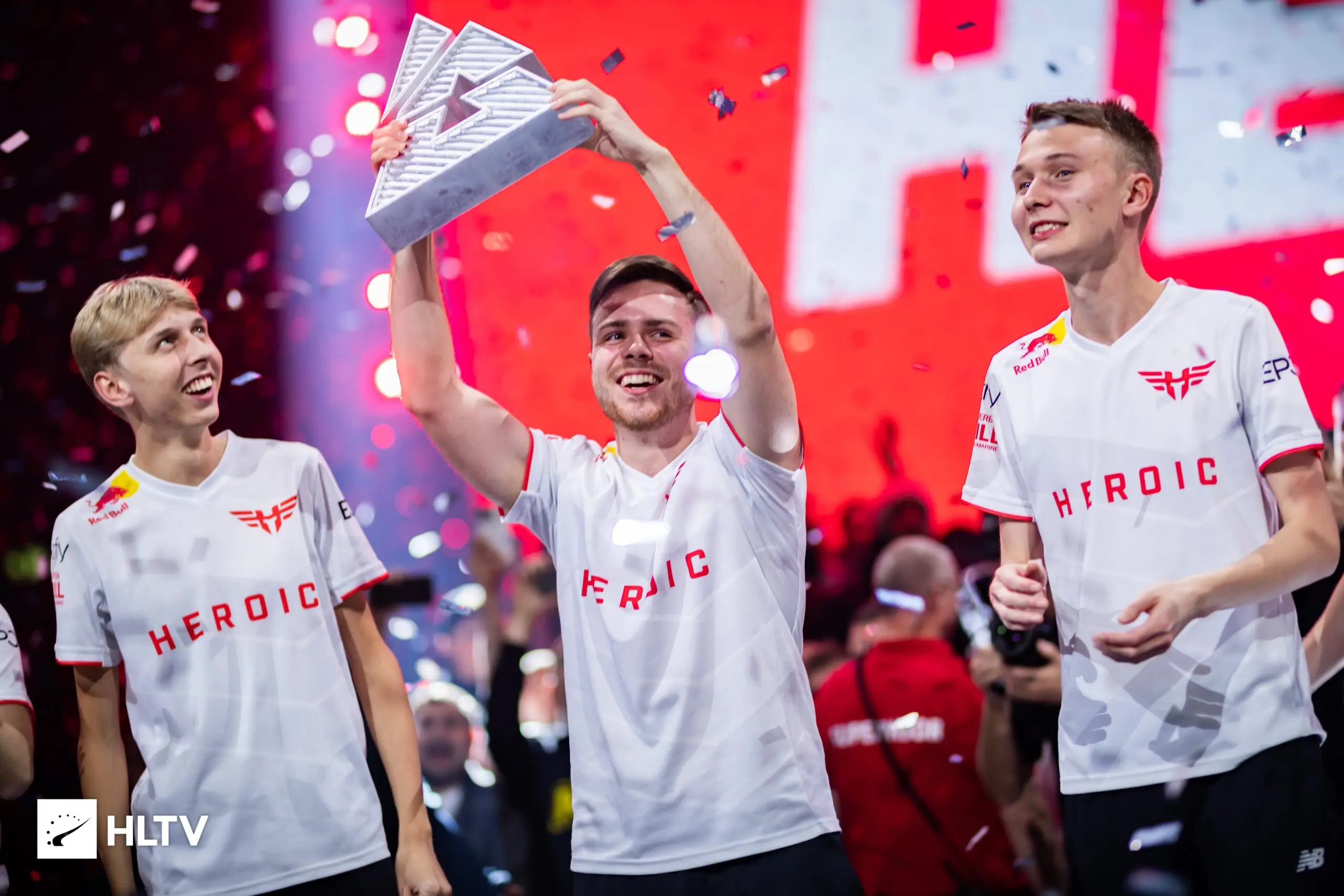 CS:GO: Heroic é campeã da BLAST Premier Fall Finals