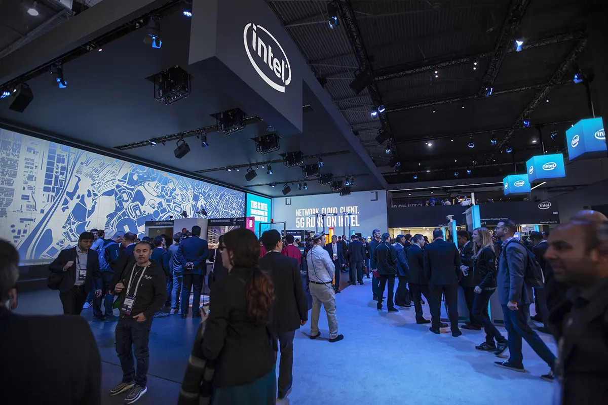 O que é a MWC Barcelona 2023 em que a Intel estará presente?