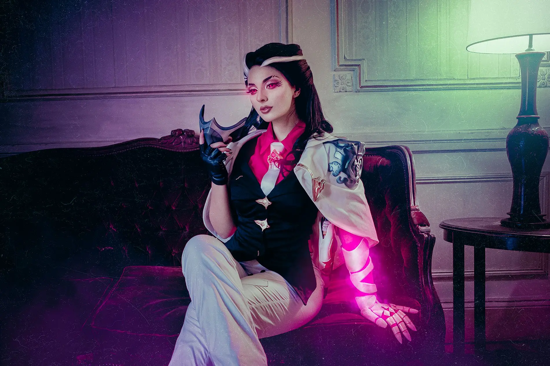 LoL: Cosplayer recria visual de Renata Glasc digna da Baronesa da Química