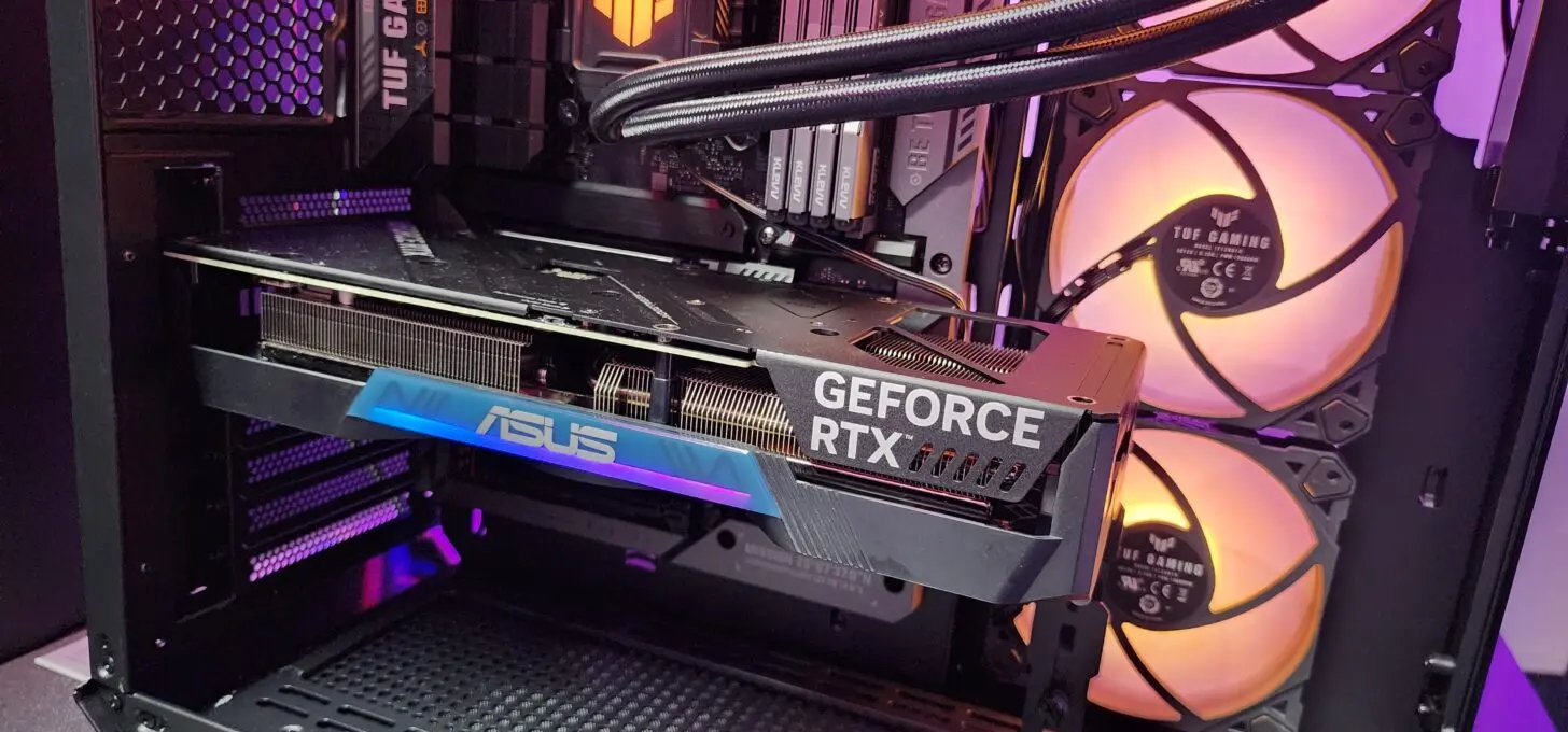 RTX 4070 sem cabo de energia? Entenda a novidade da ASUS