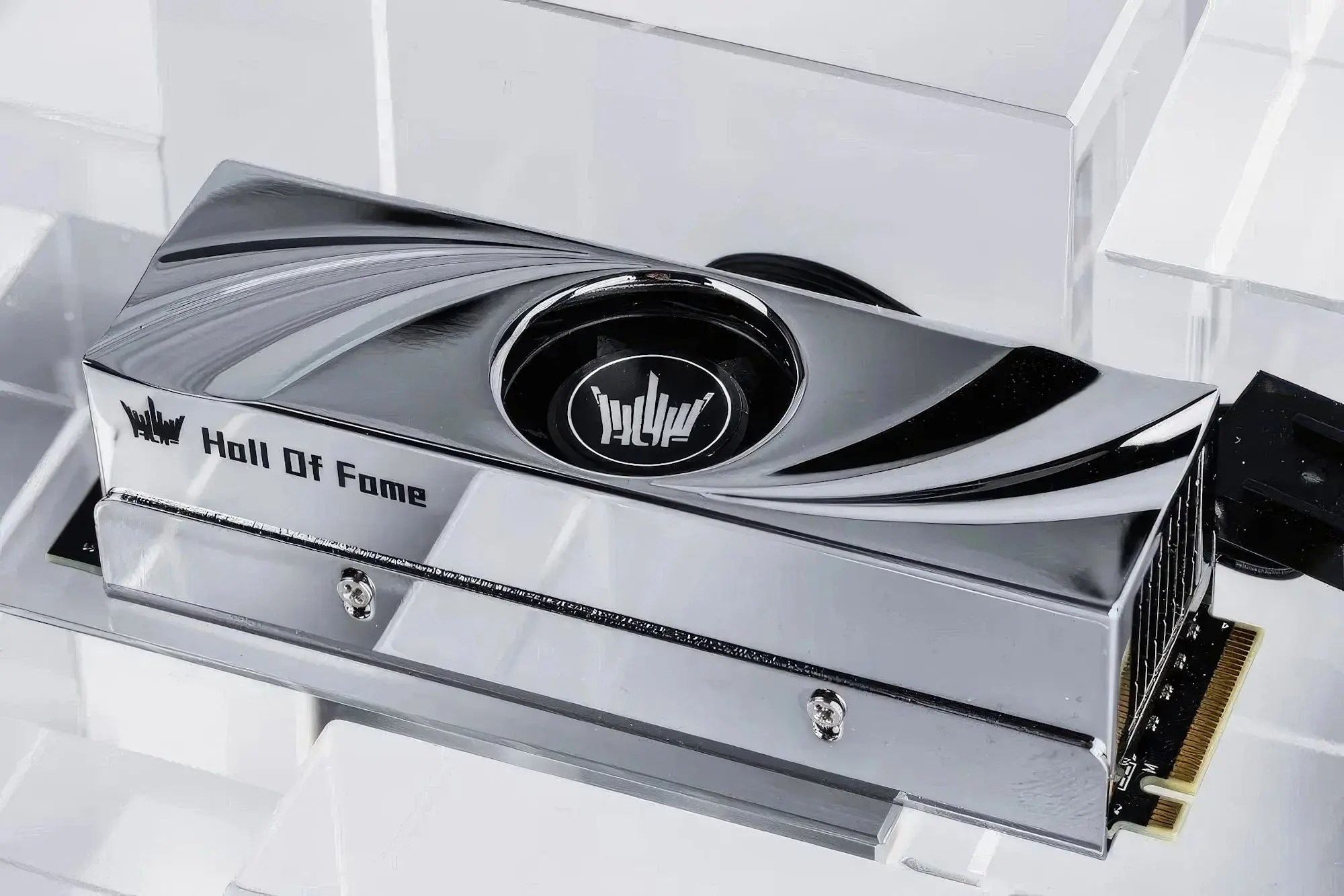 GALAX revela HOF Extreme 50S, com velocidade de leitura de até 12.4GB/s