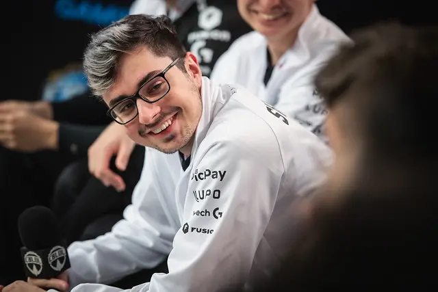 LoL: Bicampeão brasileiro, Shini anuncia volta ao competitivo