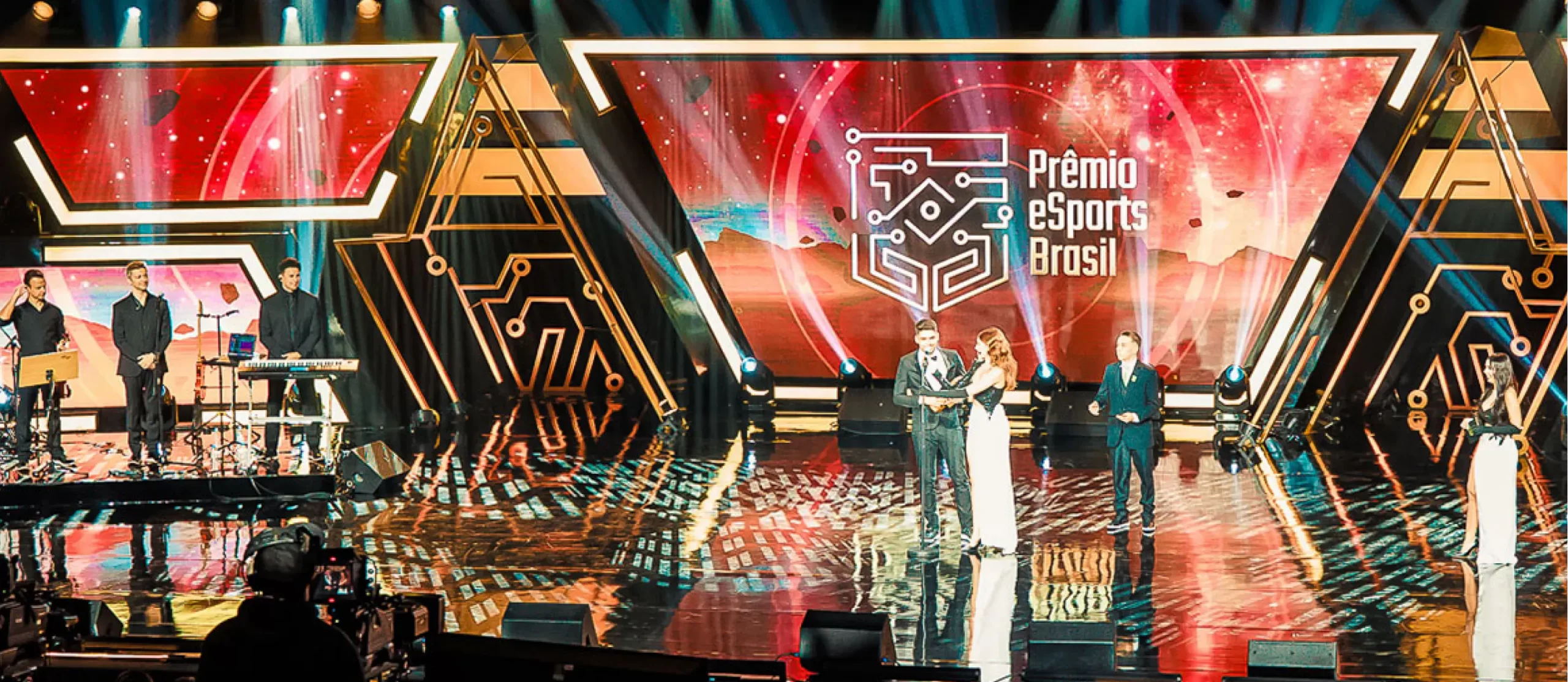 Prime Gaming traz prêmios para os fãs em comemoração ao MSI de League of  Legends - Pichau Arena