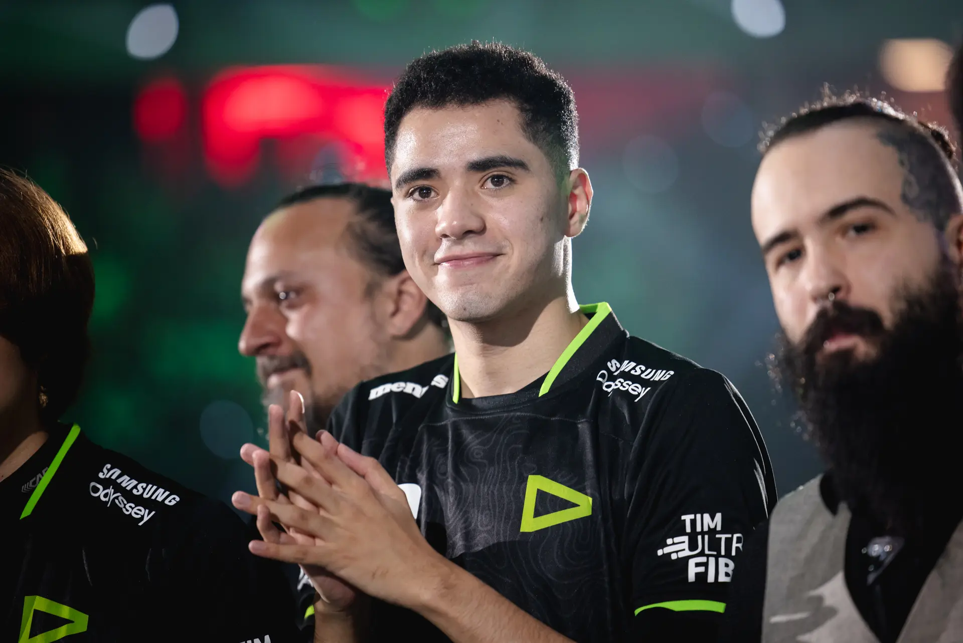 LoL: “Eu fiquei muito feliz de poder ter jogado ao lado de todo mundo”, diz Ceos sobre saída da LOUD