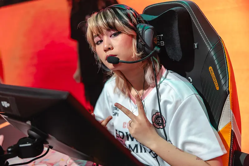 Game Changers 2023: Jogadora da EDG se inspira em Faker na estreia