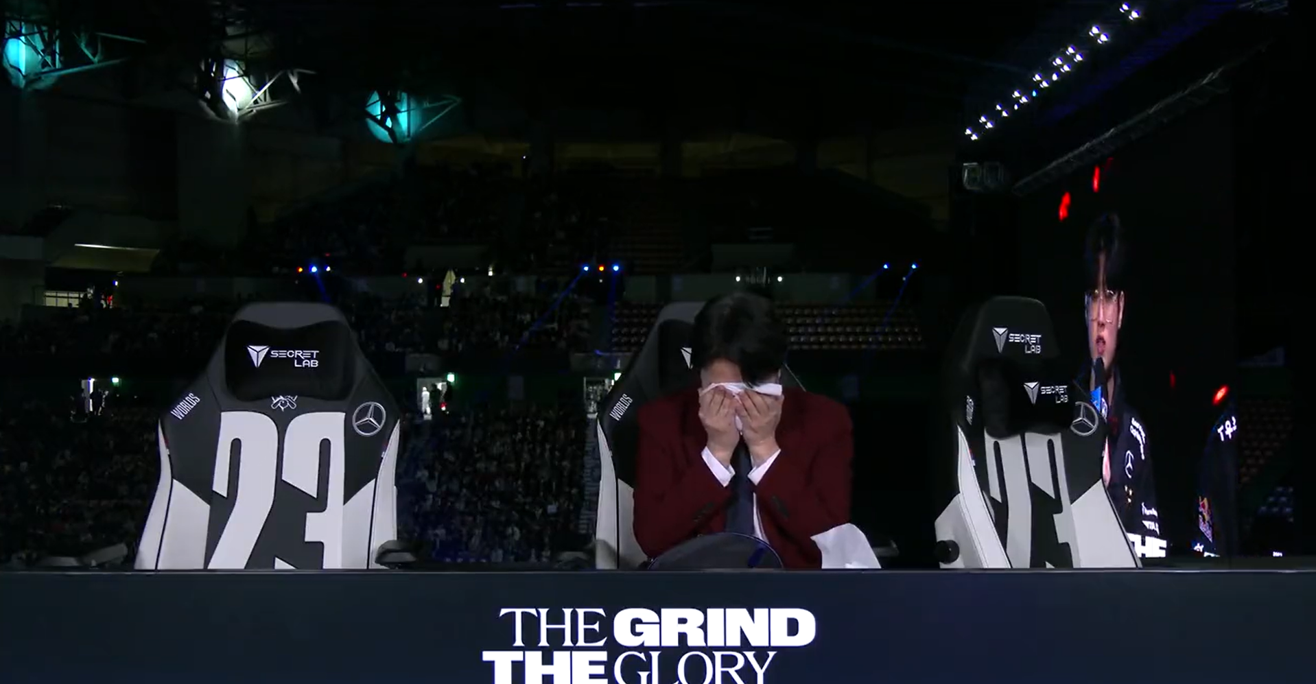 Worlds 2023: Caster chora ao vivo após classificação da T1 para a final 1 Worlds 2023: Caster chora ao vivo após classificação da T1 para a final