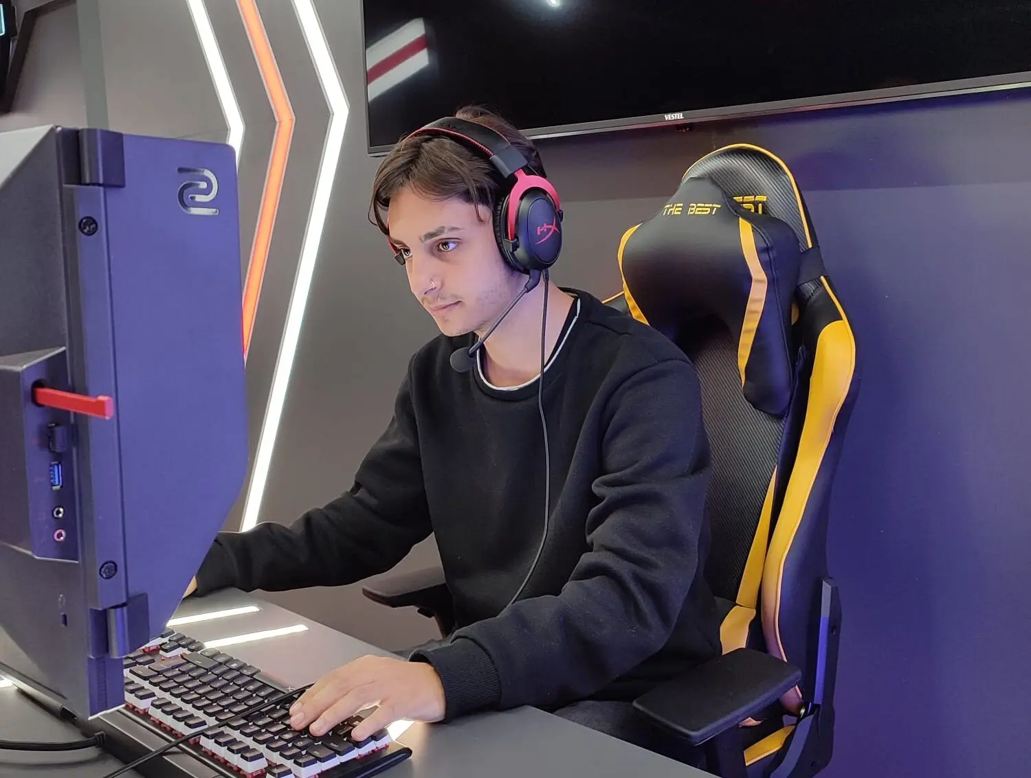 CS2: Player é banido por dois anos após aposta contra próprio time
