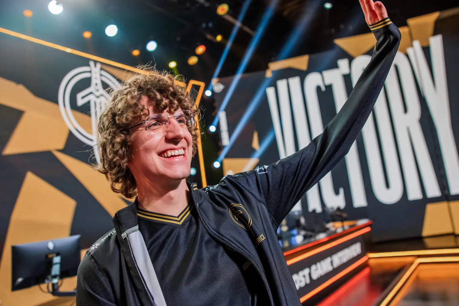 Golden Guardians exclui contas em redes sociais e abala fãs