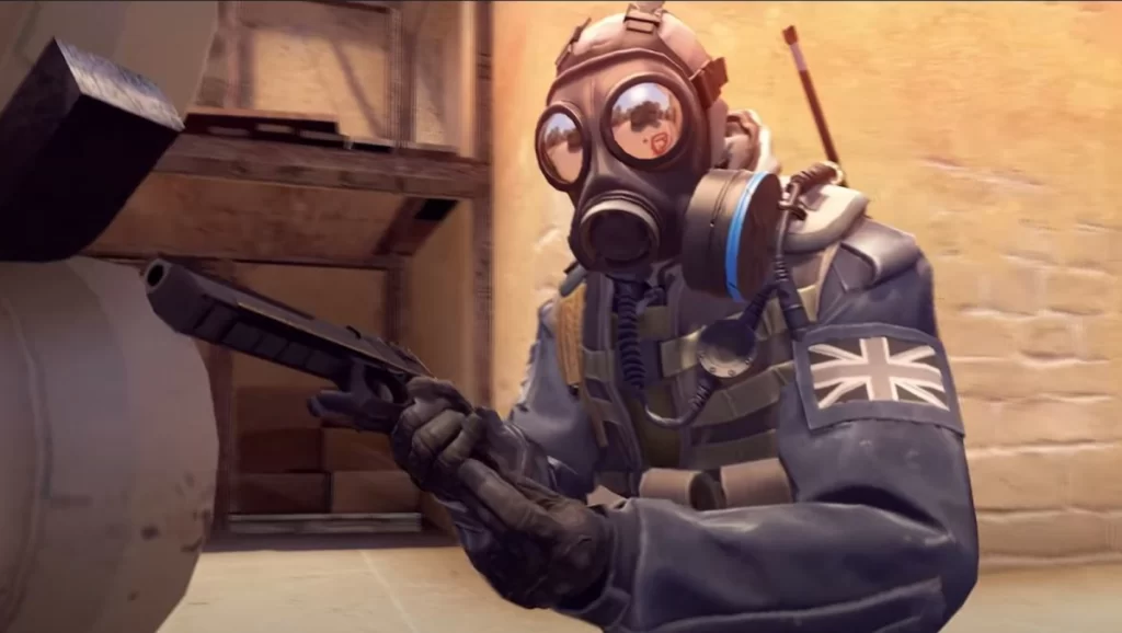 CT do CS2 carregando pistola