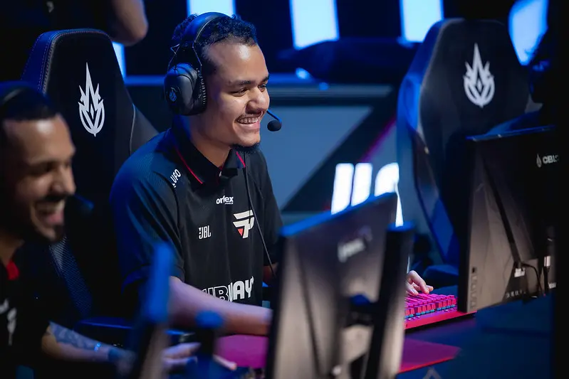 CBLOL: Com Nexus derrubado pelos minions, paiN avança 1 CBLOL: Com Nexus derrubado pelos minions, paiN avança