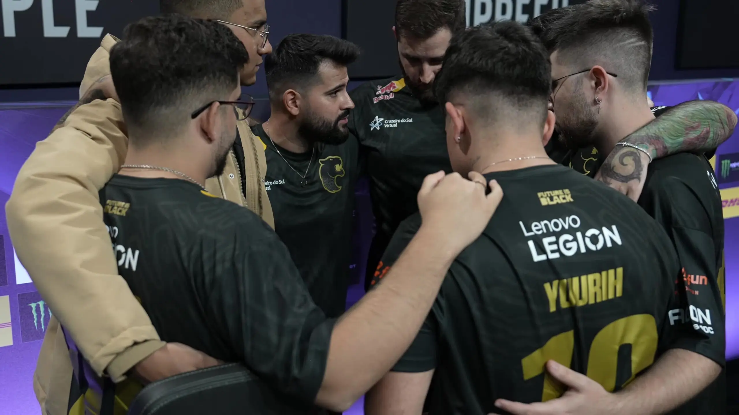CS2: FURIA perde duas e é eliminada do closed da BLAST