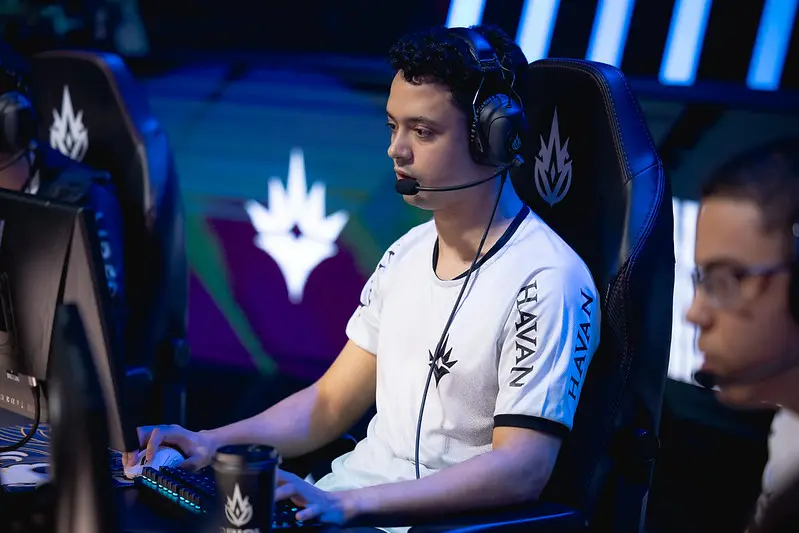CBLOL: Pilot dedica primeira vitória à amigo que faleceu 1 CBLOL: Pilot dedica primeira vitória à amigo que faleceu