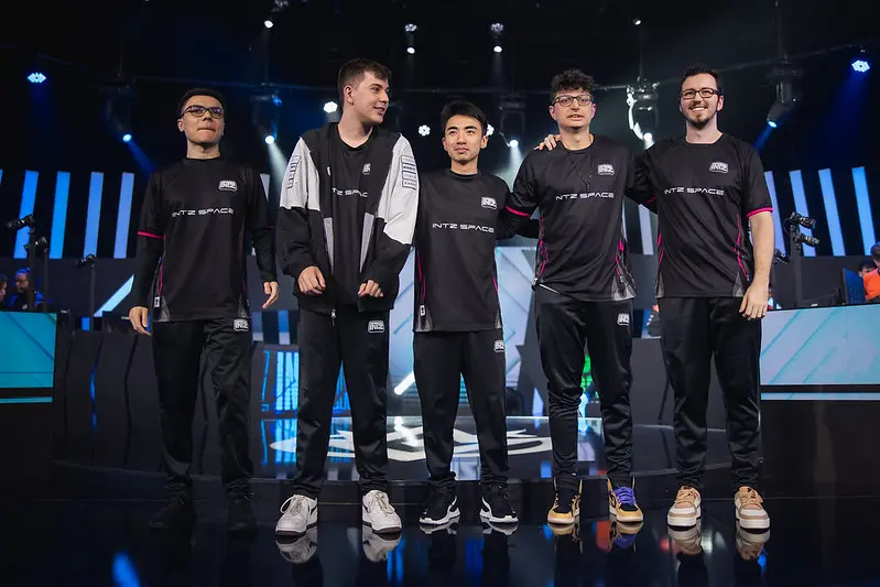 LoL: Equipe tradicional retornará ao cenário competitivo? Entenda 1 Time de League of Legends da INTZ