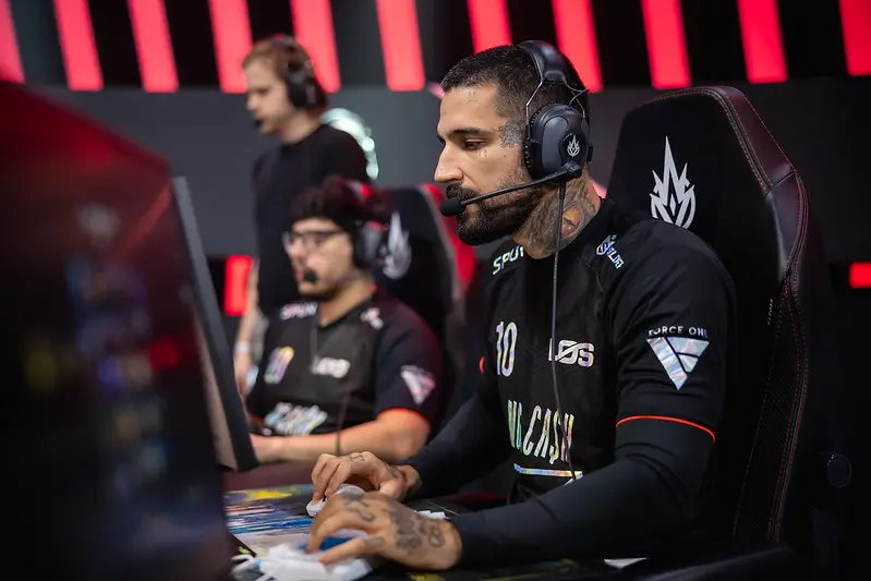CBLOL: BrTT rasga elogios a paiN: “Eles são os melhores”