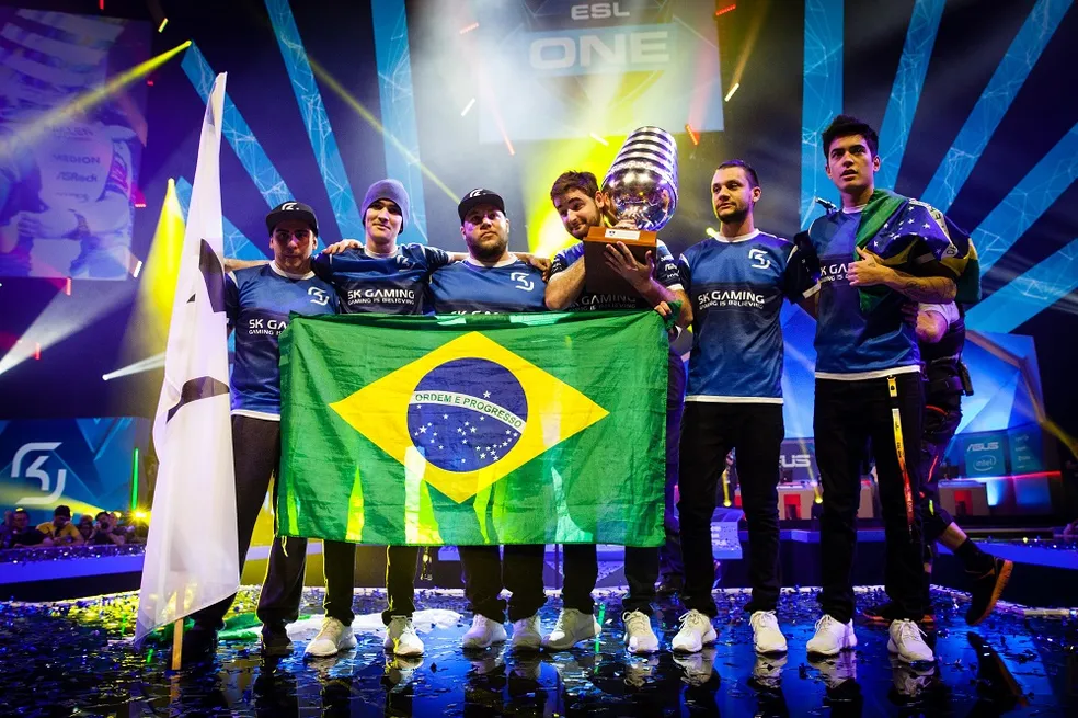 25 Anos de CS! Relembre grandes momentos do Brasil no FPS