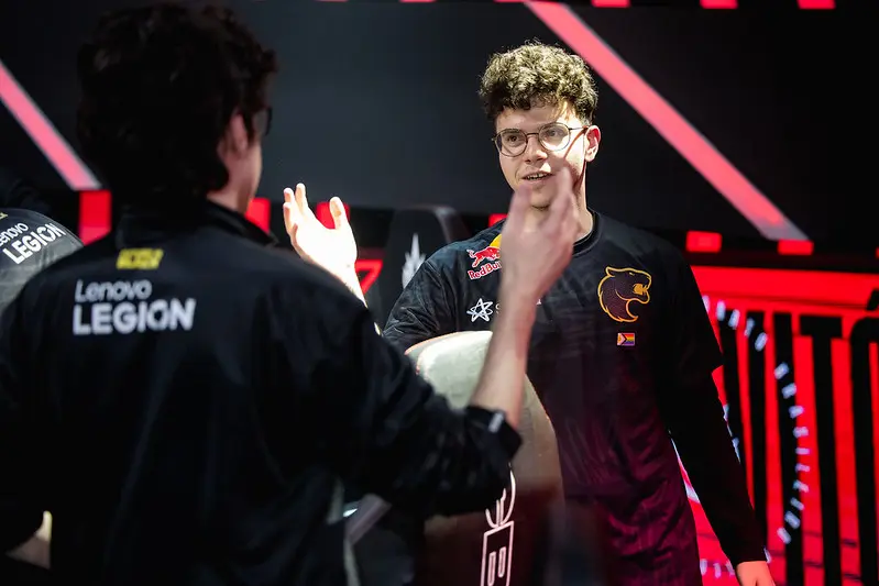 CBLOL: Em confronto de desempate, equipe garante última vaga para os playoffs