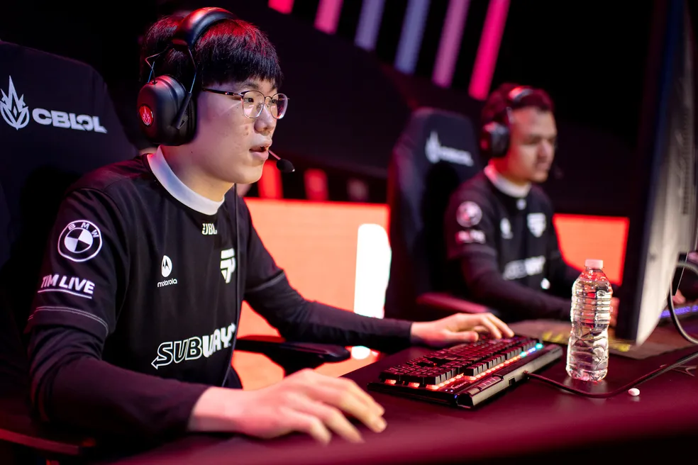 CBLOL: Wizer projeta final: “Vamos nos esforçar para ser um bom time”