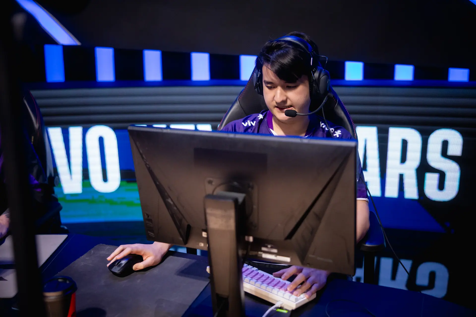 LoL: “Sinceramente, é uma loucura” diz VKS Sarolu sobre participar do Americas Challengers no primeiro ano da carreira