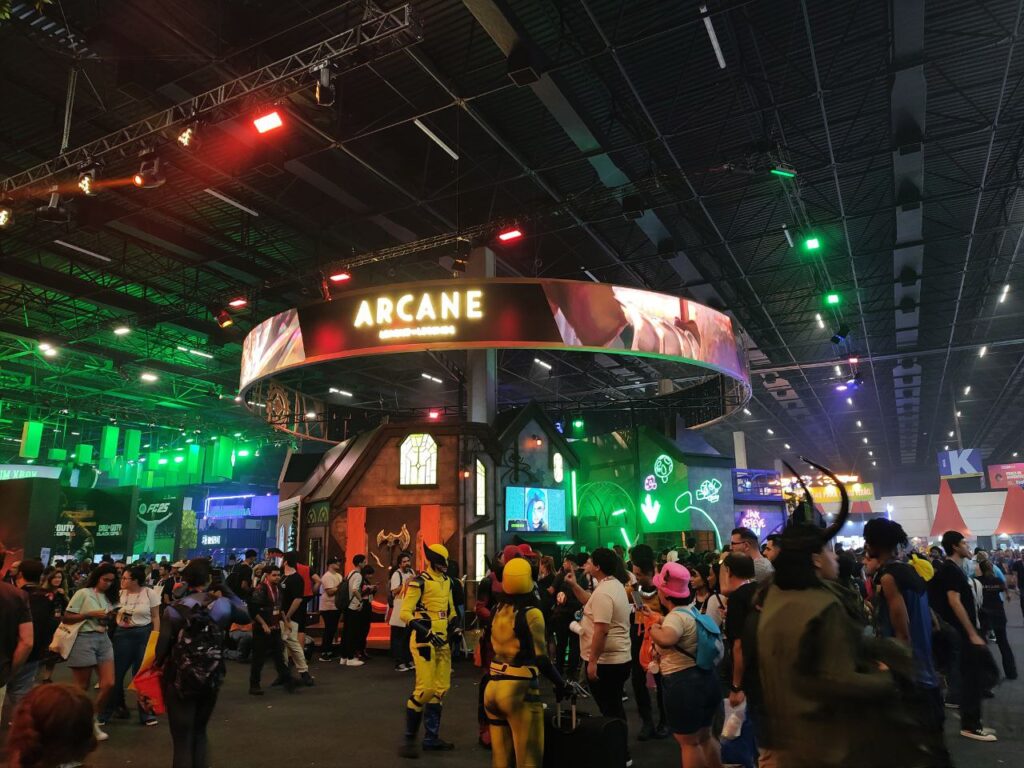 Estande de Arcane/LoL na CCXP