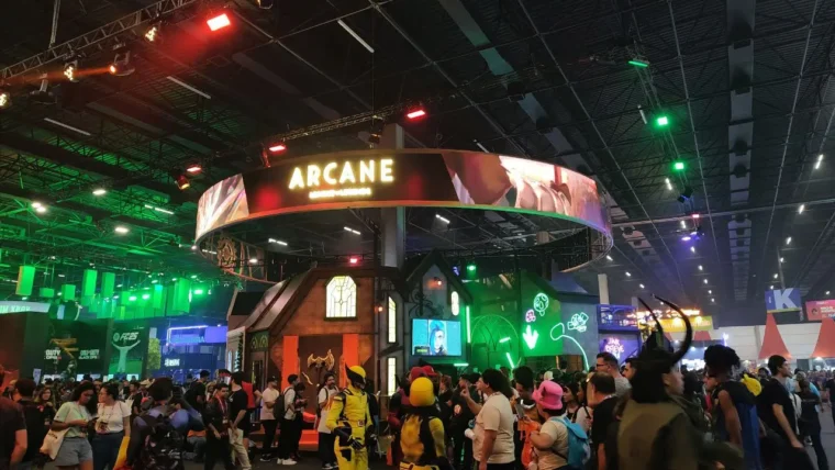 Estande de Arcane/LoL na CCXP