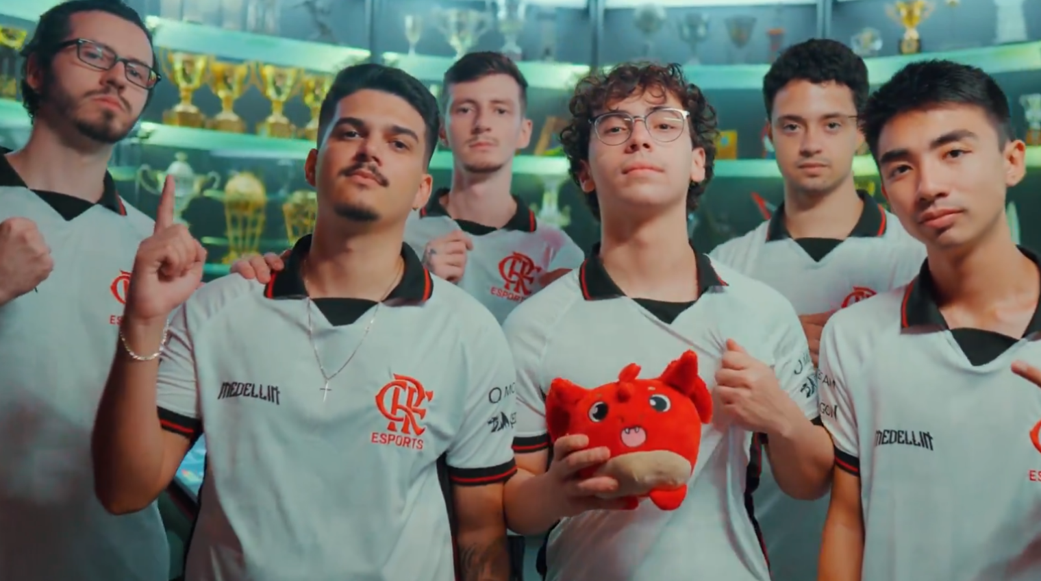 LoL: Equipe campeã brasileira retorna ao cenário competitivo
